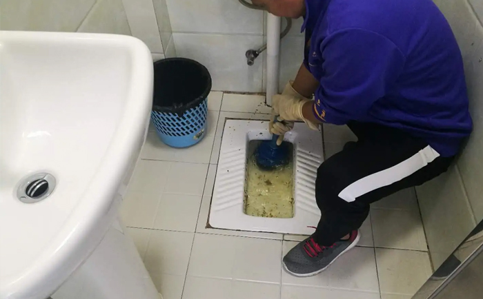 郑场镇疏通蹲坑